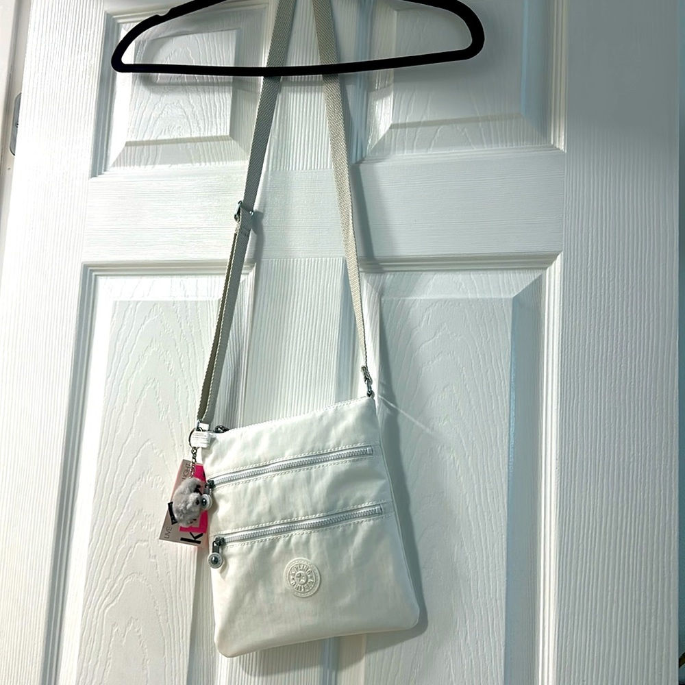 NWTs: Kipling cross body bag - white